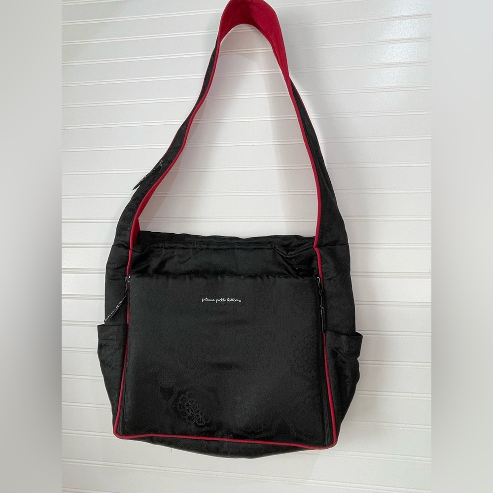 Petunia Pickle Bottom Red Black Diaper Shoulder Crossbody Bag Midnight Iris Roll